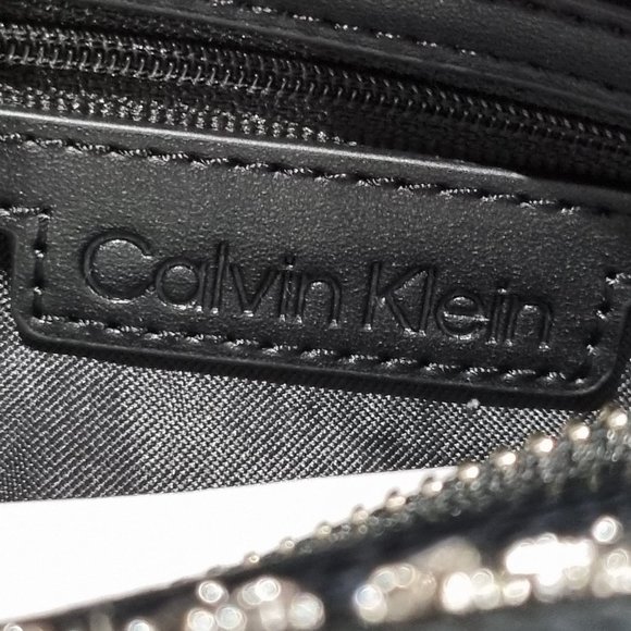 Calvin Klein Leather Two Way Bag - Leather Crossbody or Leather Handbag - Picture 7 of 16